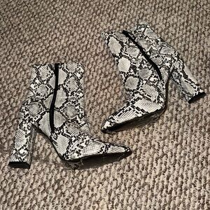 Stylish Snake Print Ankle Boots
